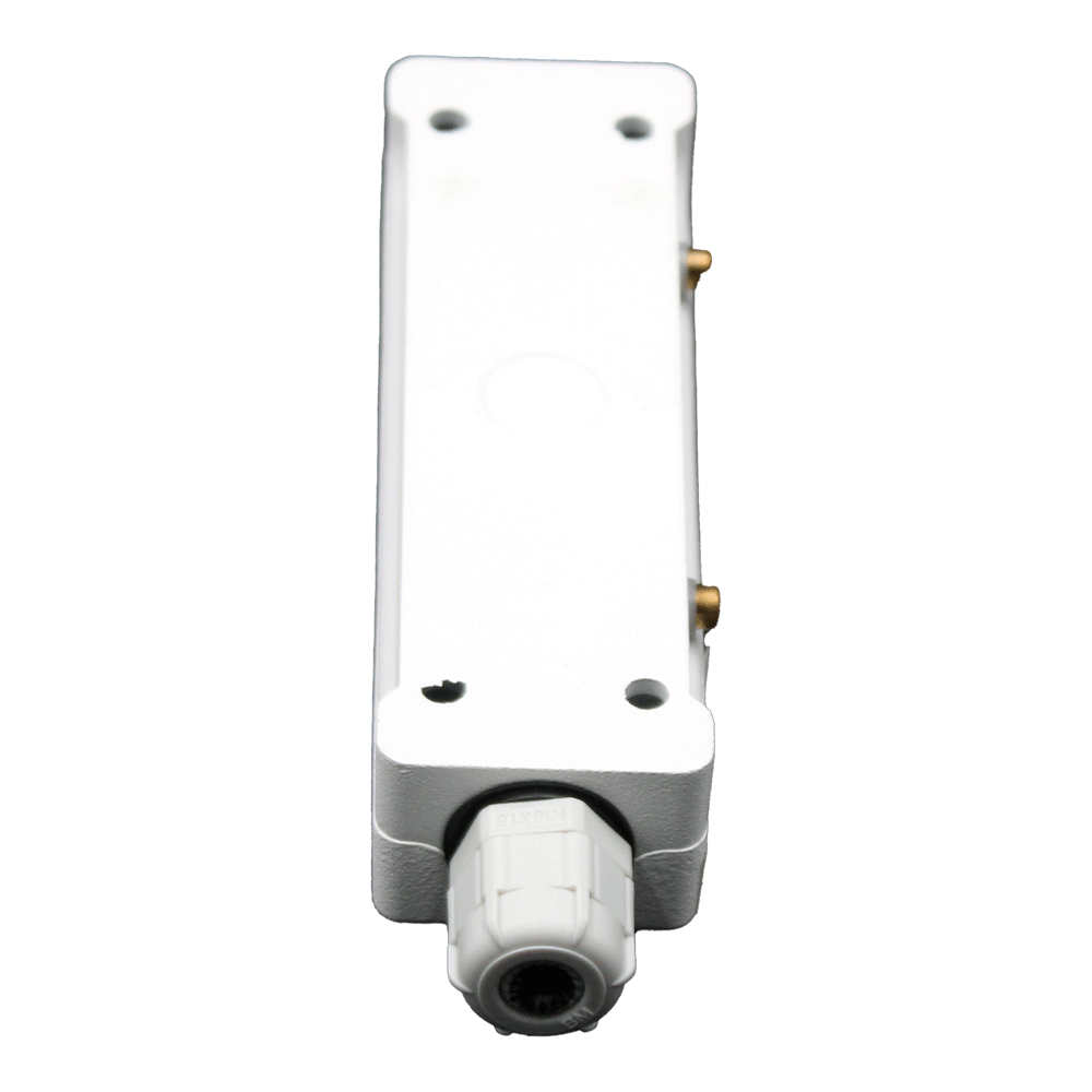 Wassermelder C-2450-NM im kompakten Gehäuse mit Kabelverschraubung zur zuverlässigen Erkennung von Wasserlecks frontal zu kamera