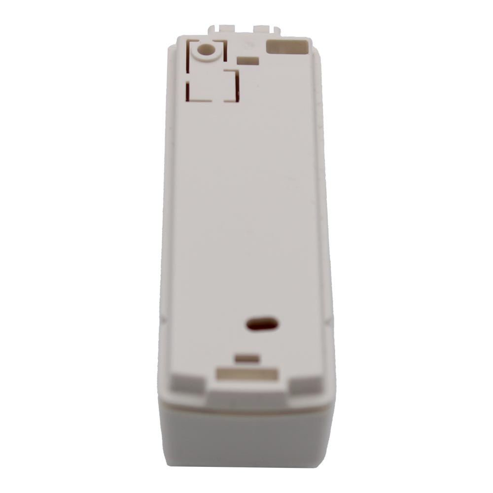 Rückansicht des weißen Aritech Leergehäuses für Kontaktsender mit Montageöffnungen